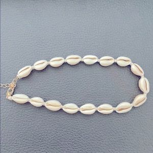Puka shell choker